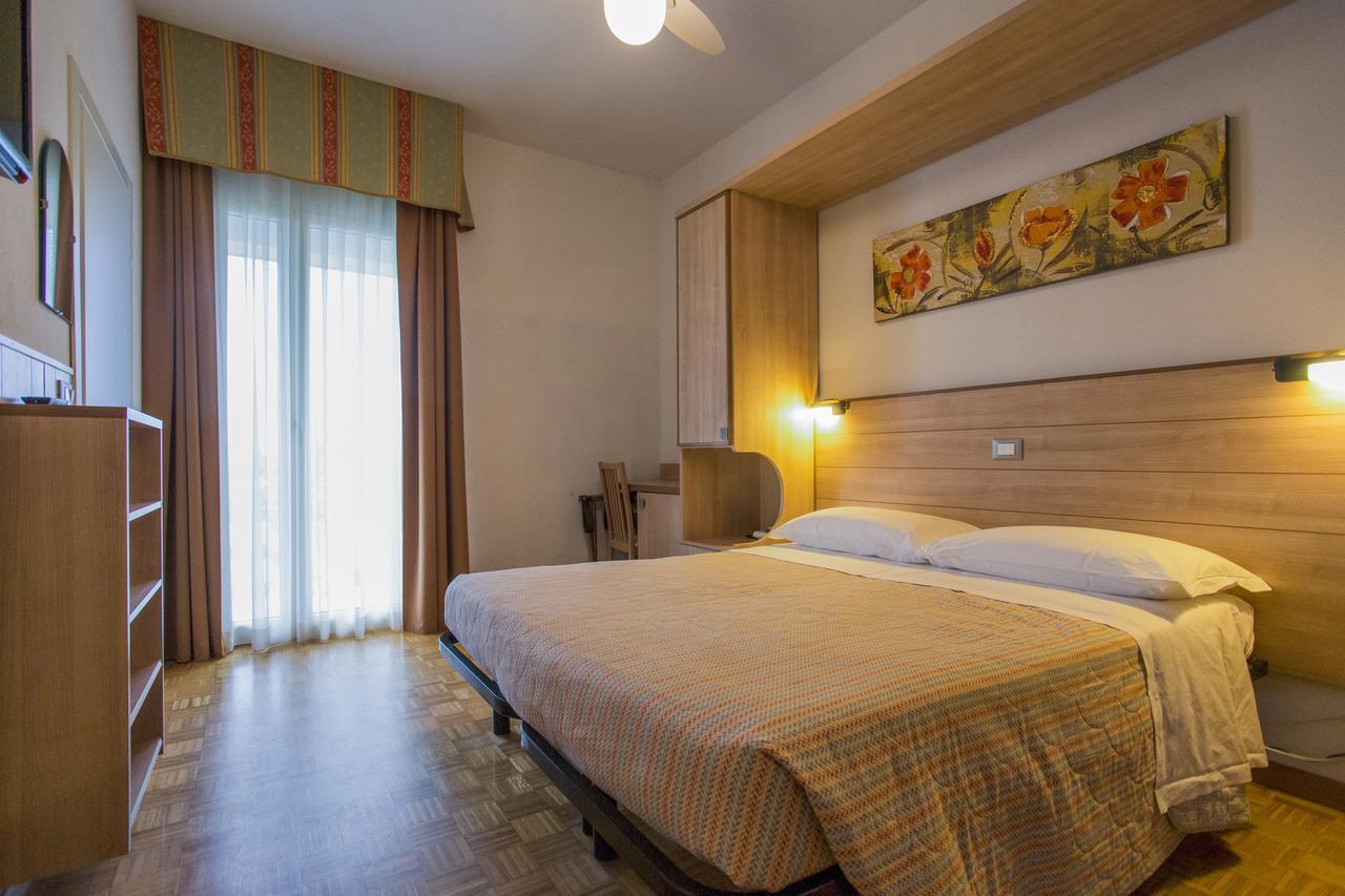 Hotel Donatello Cesenatico Dış mekan fotoğraf